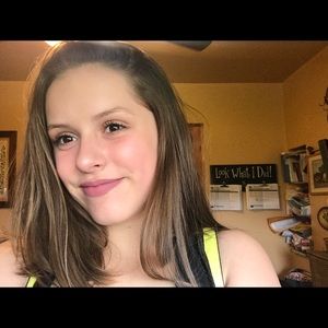 Meet your Posher, Felicia